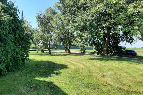 WALLSEE-SINDELBURG: EINFAMILIENHAUS MIT GROSSEM GARTEN UND SCHÖNEM FERNBLICK!